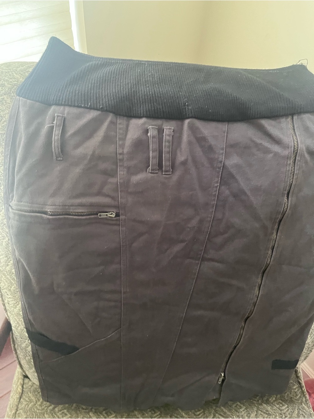 Woman s Pencil skirt size 46 with Zip Details and Ribbed Waist